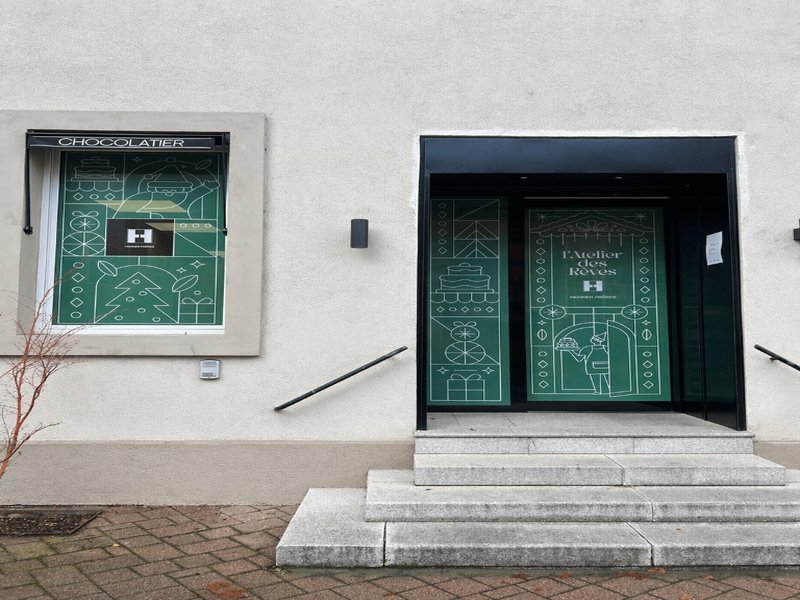 Film microperforé vitrine impression grand format Strasbourg